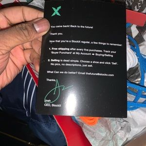 Vapor max off white size 9